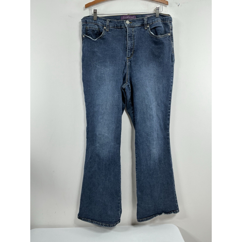 Woman’s Excellent Cond Gloria Vanderbilt Amanda Bootcut Blue Jeans Size 16 Flare